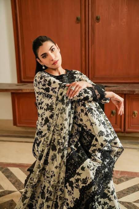 LUXURY LAWN 3PCS