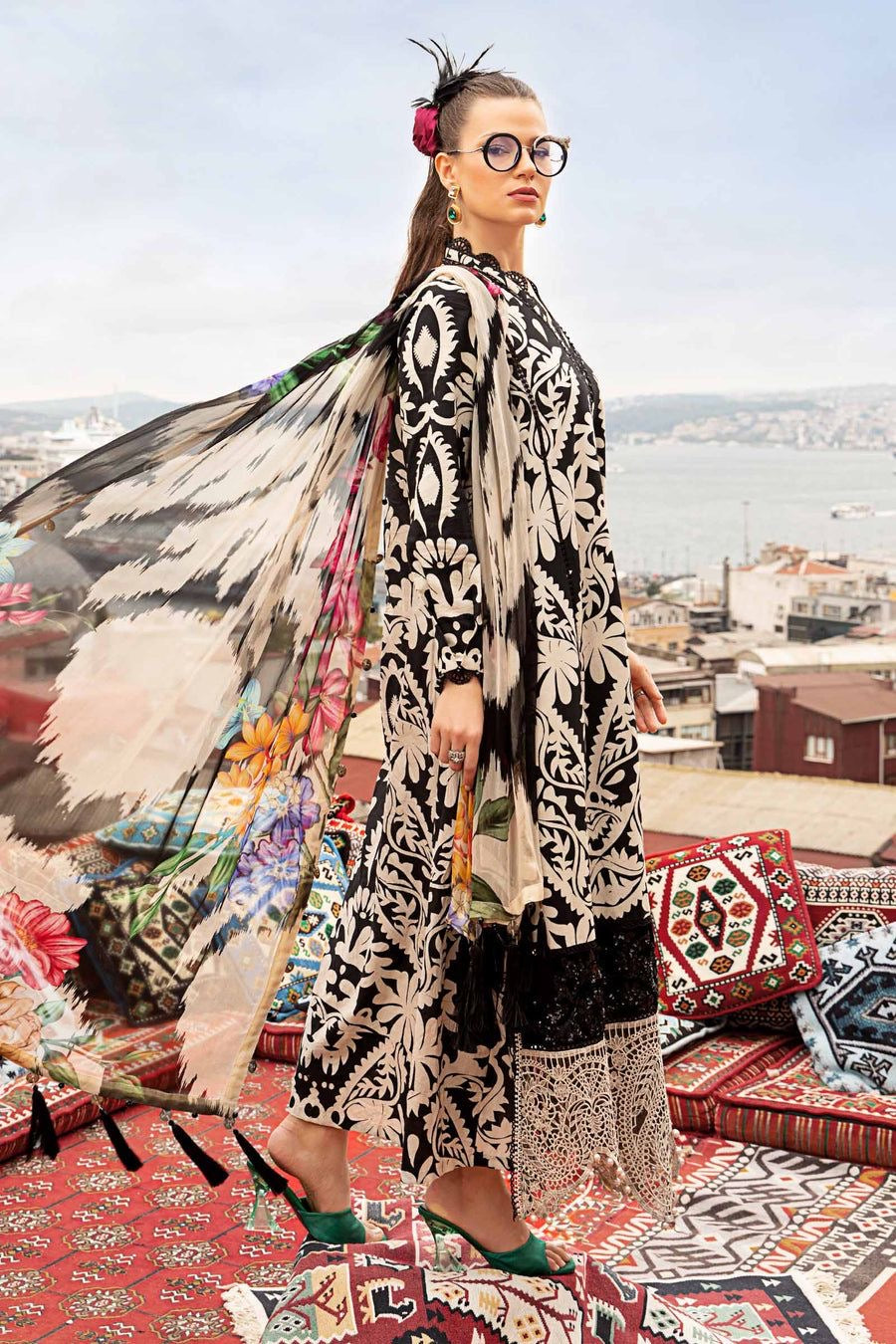 Luxury Lawn Stitched Suit 3 piece - 2025 - LE-07