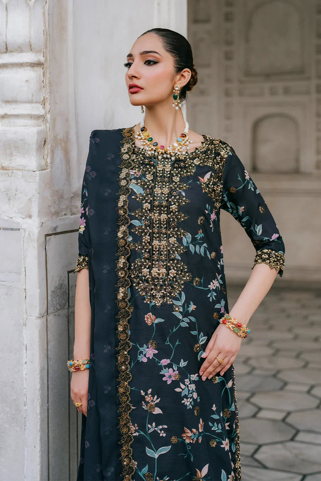 Luxury Lawn Stitched Suit 3 piece - 2025 - LE-05