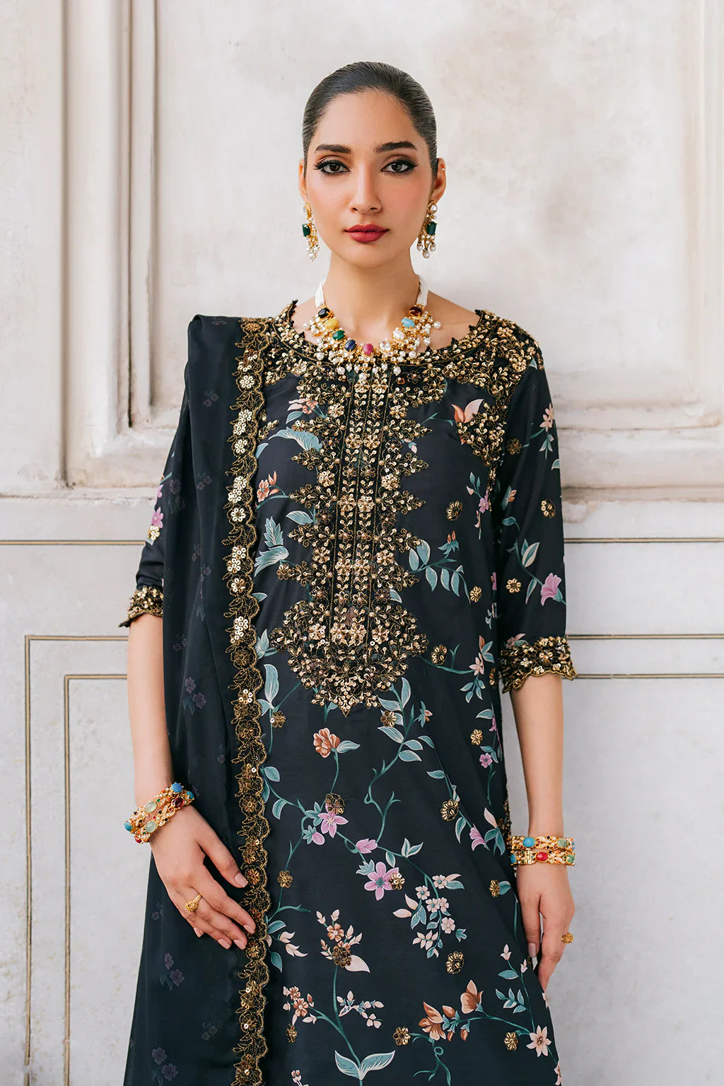 Luxury Lawn Stitched Suit 3 piece - 2025 - LE-05