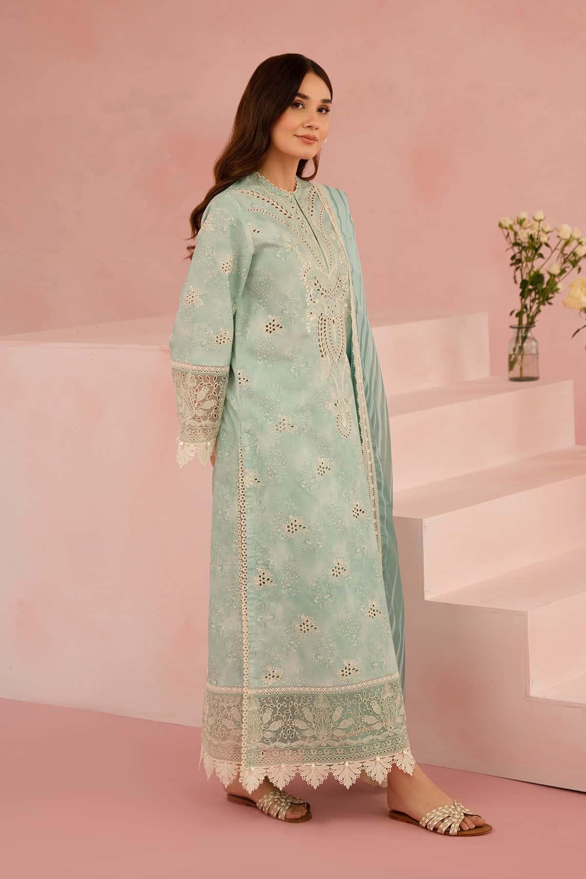 Luxury Lawn Stitched Suit 3 piece - 2025 - LE-02